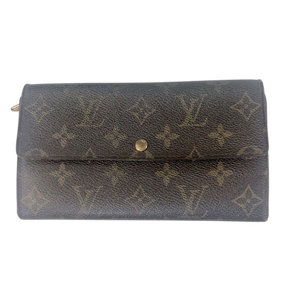 Louis Vuitton Handbags - Louis Vuitton Monogram Sarah Wallet